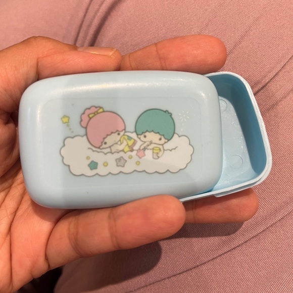 Vintage Sanrio Little Twin Stars Mini Case 1976 Made in Japan Soap Box Trinket - Picture 3 of 7